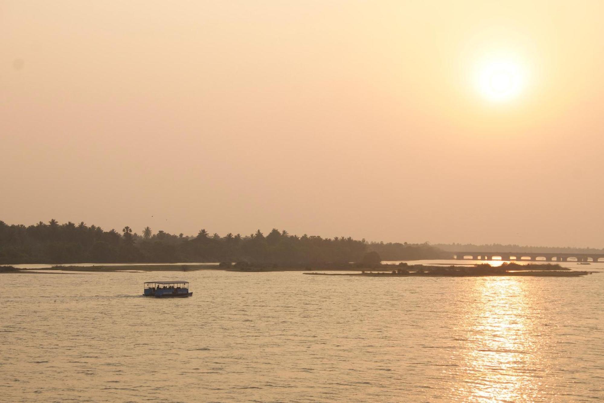 Victoria'S River View Resort Pondicherry Ngoại thất bức ảnh
